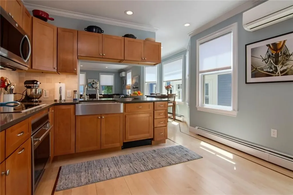 44 Third Street Newport RI 02840