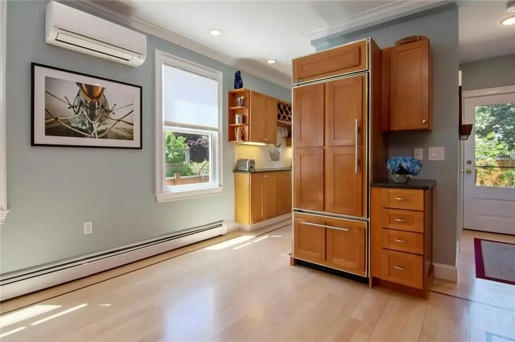 44 Third Street Newport RI 02840