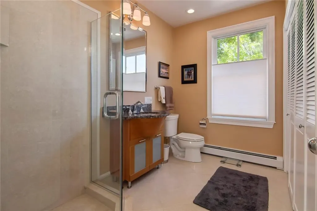 44 Third Street Newport RI 02840