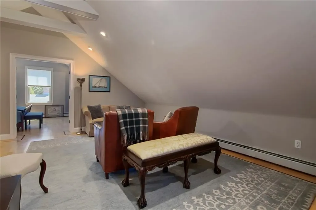 44 Third Street Newport RI 02840