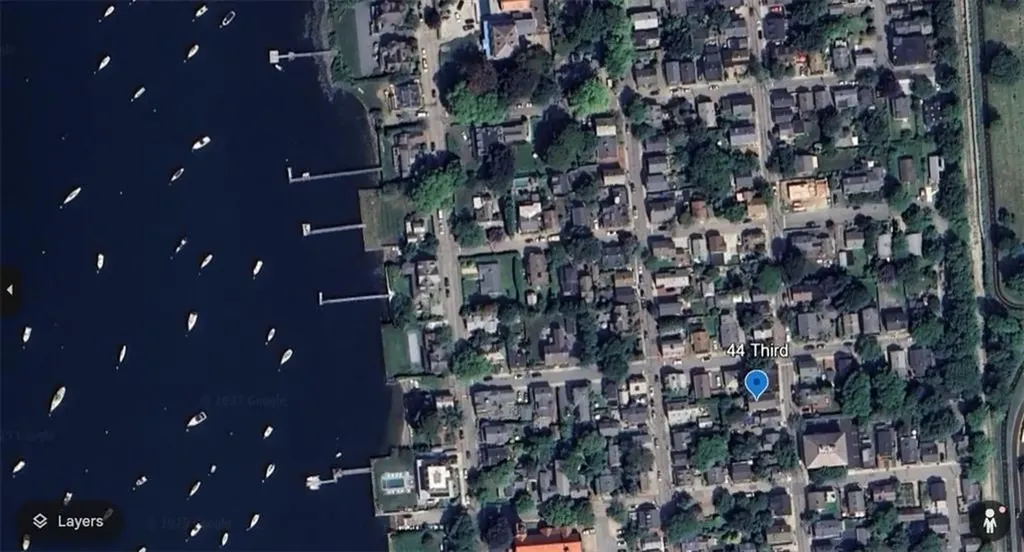 44 Third Street Newport RI 02840