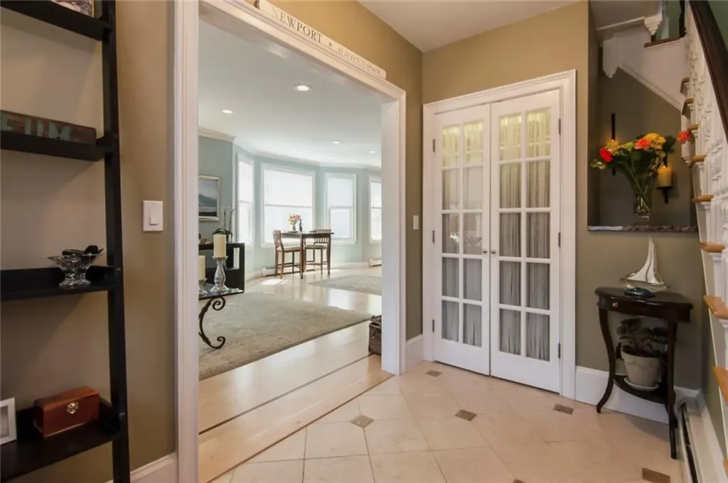 44 Third Street Newport RI 02840