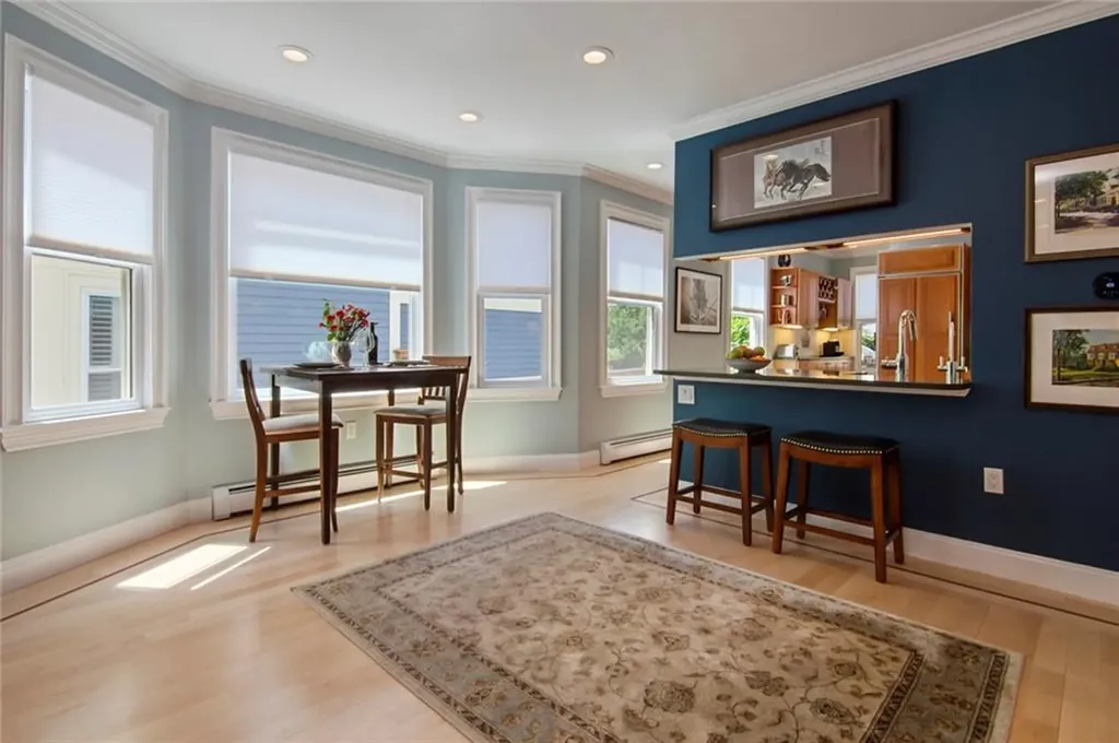 44 Third Street Newport RI 02840