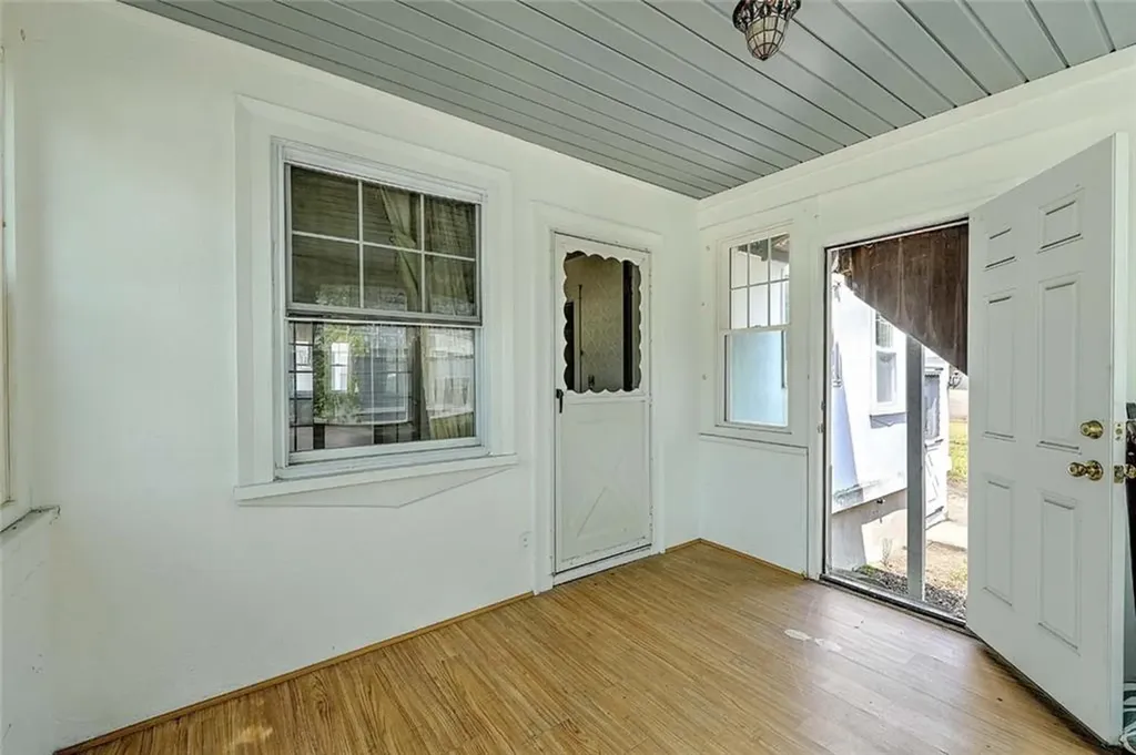 59 Colonial Avenue Cranston RI 02910