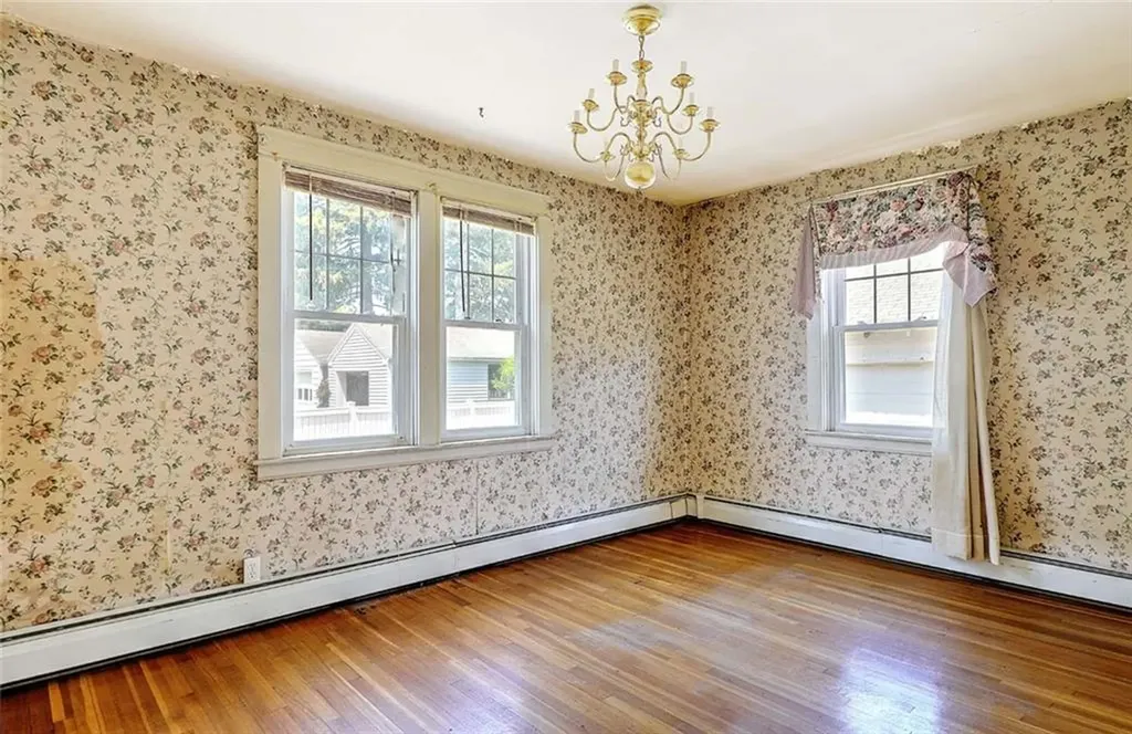 59 Colonial Avenue Cranston RI 02910