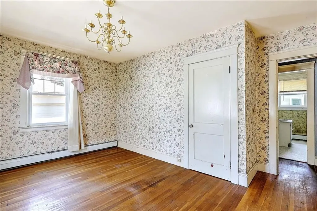 59 Colonial Avenue Cranston RI 02910