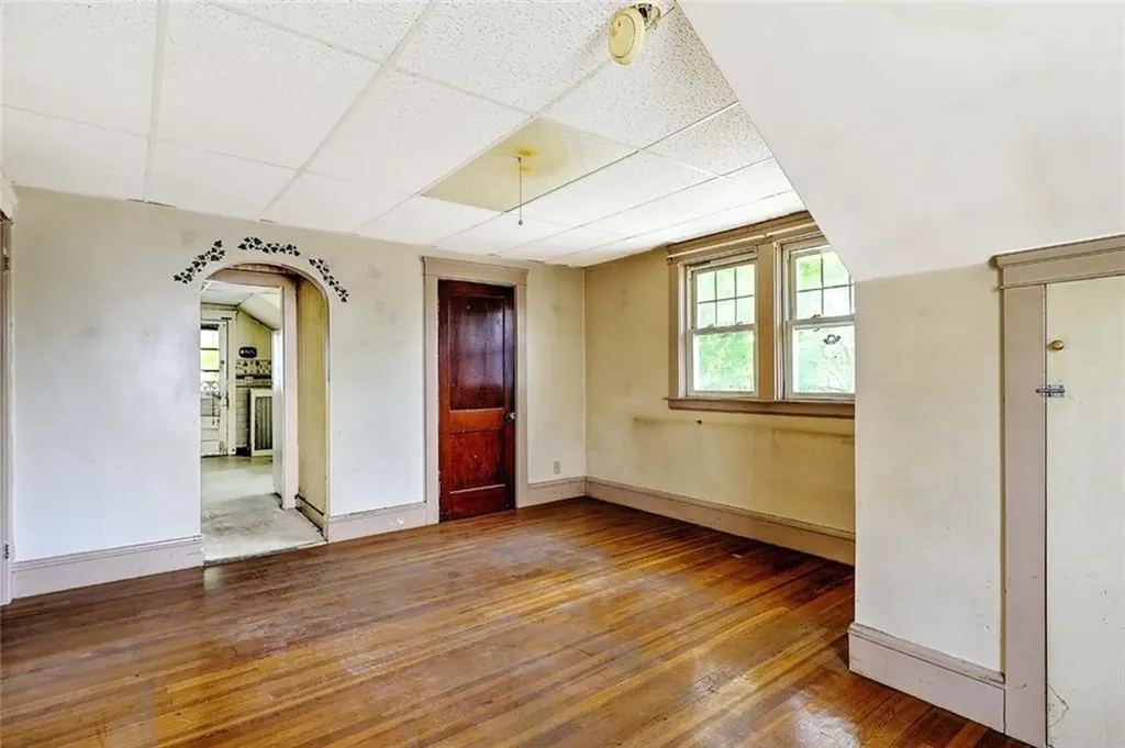 59 Colonial Avenue Cranston RI 02910