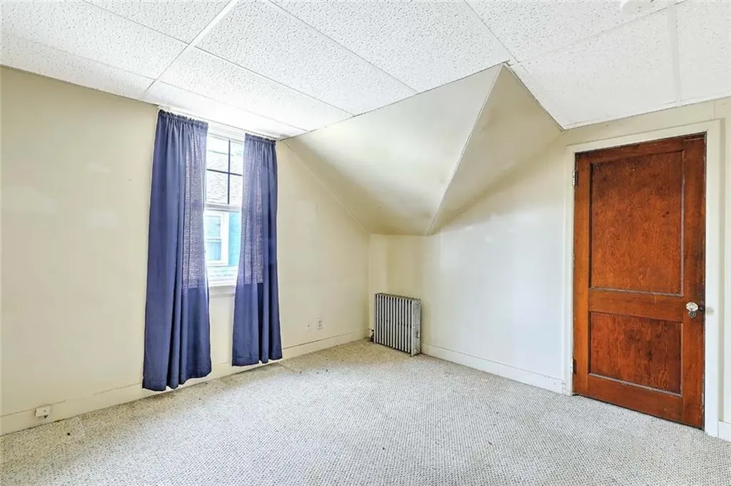 59 Colonial Avenue Cranston RI 02910