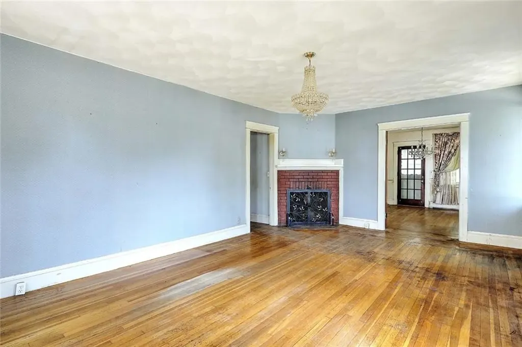 59 Colonial Avenue Cranston RI 02910