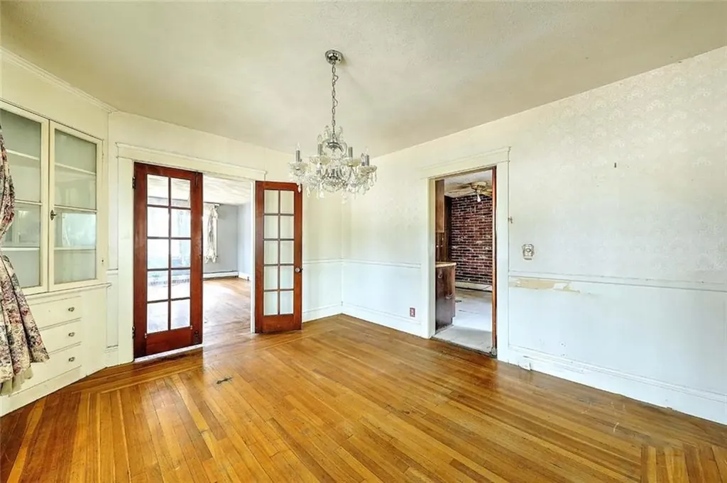 59 Colonial Avenue Cranston RI 02910