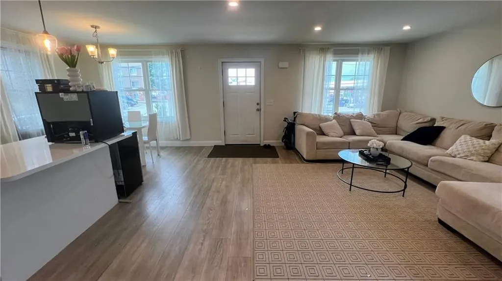 20 Nellie Street Providence RI 02904