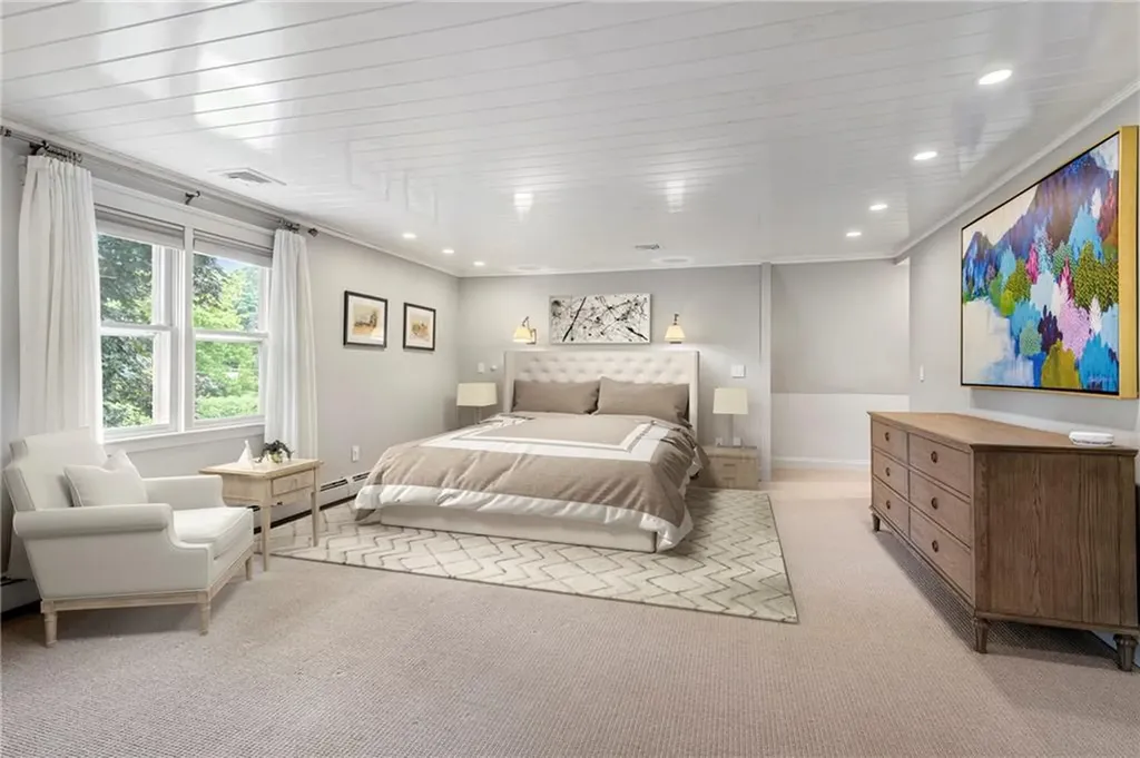 69 Apple Tree Lane Warwick RI 02888