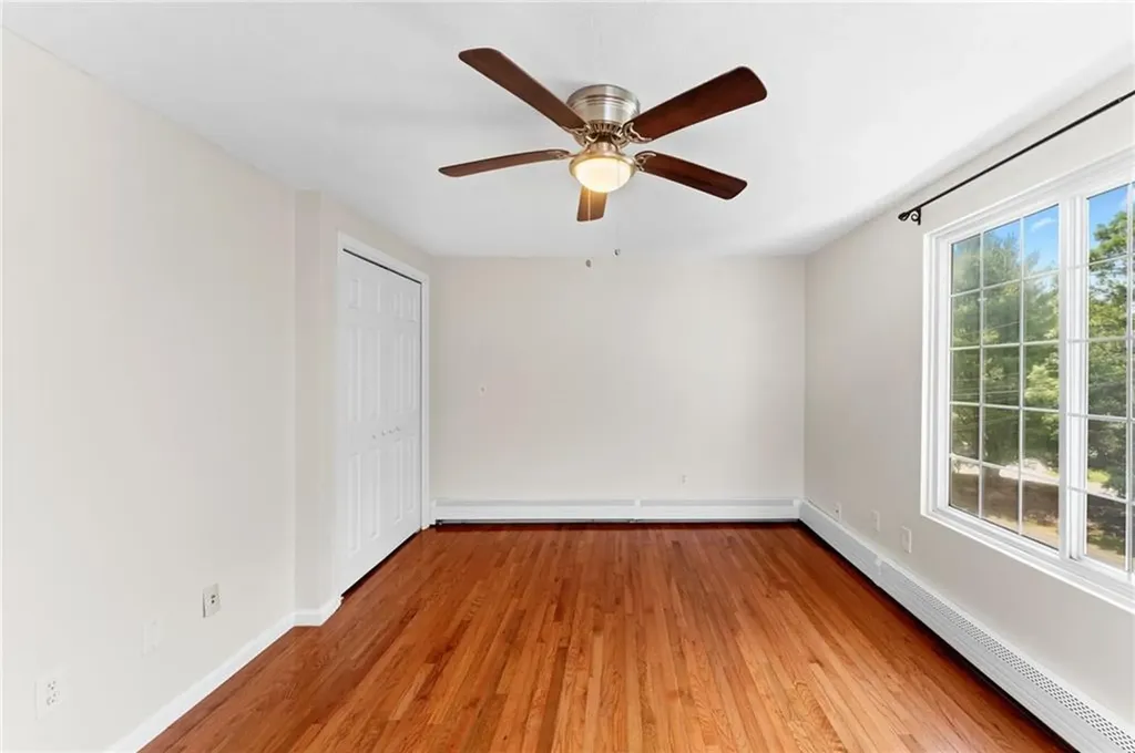 9 Eagle Run Warwick RI 02818