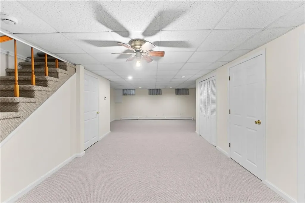 9 Eagle Run Warwick RI 02818