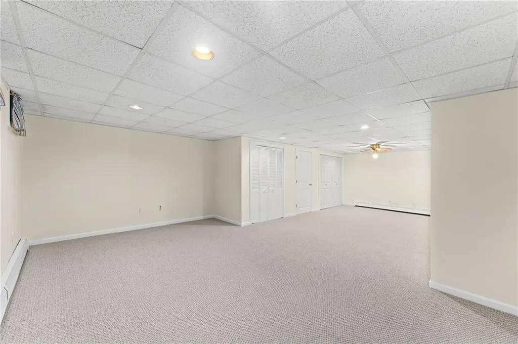 9 Eagle Run Warwick RI 02818