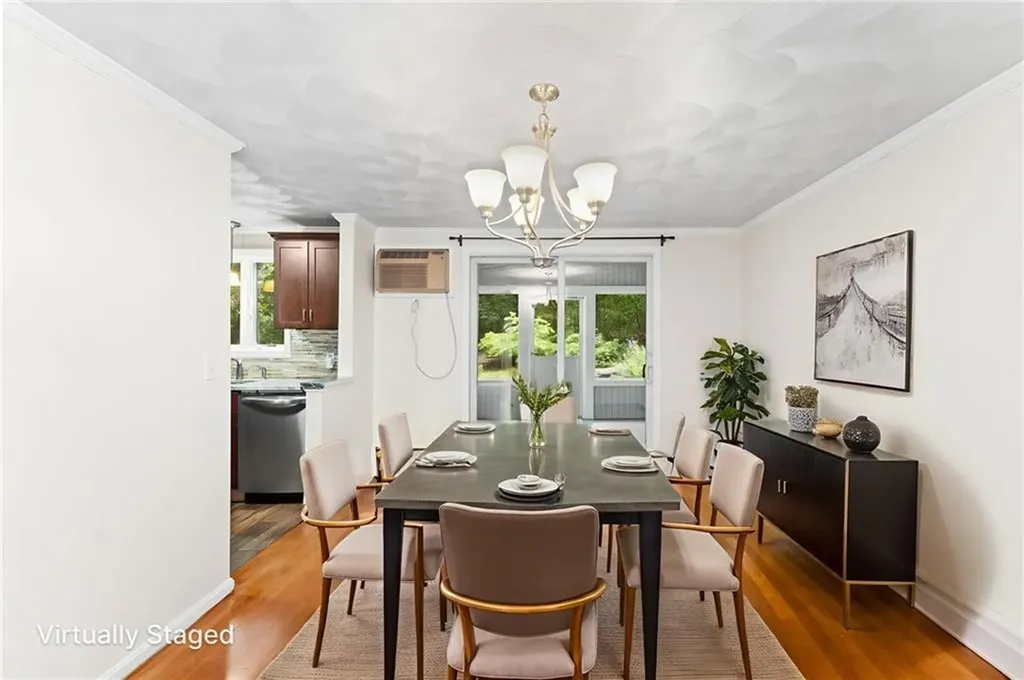 9 Eagle Run Warwick RI 02818