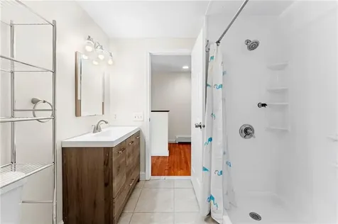 9 Eagle Run Warwick RI 02818