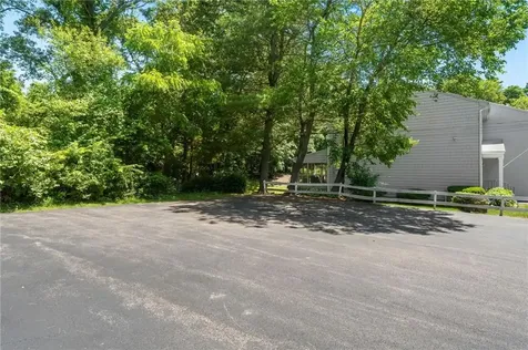 9 Eagle Run Warwick RI 02818