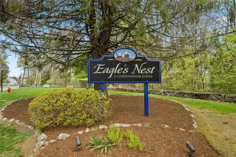9 Eagle Run Warwick RI 02818