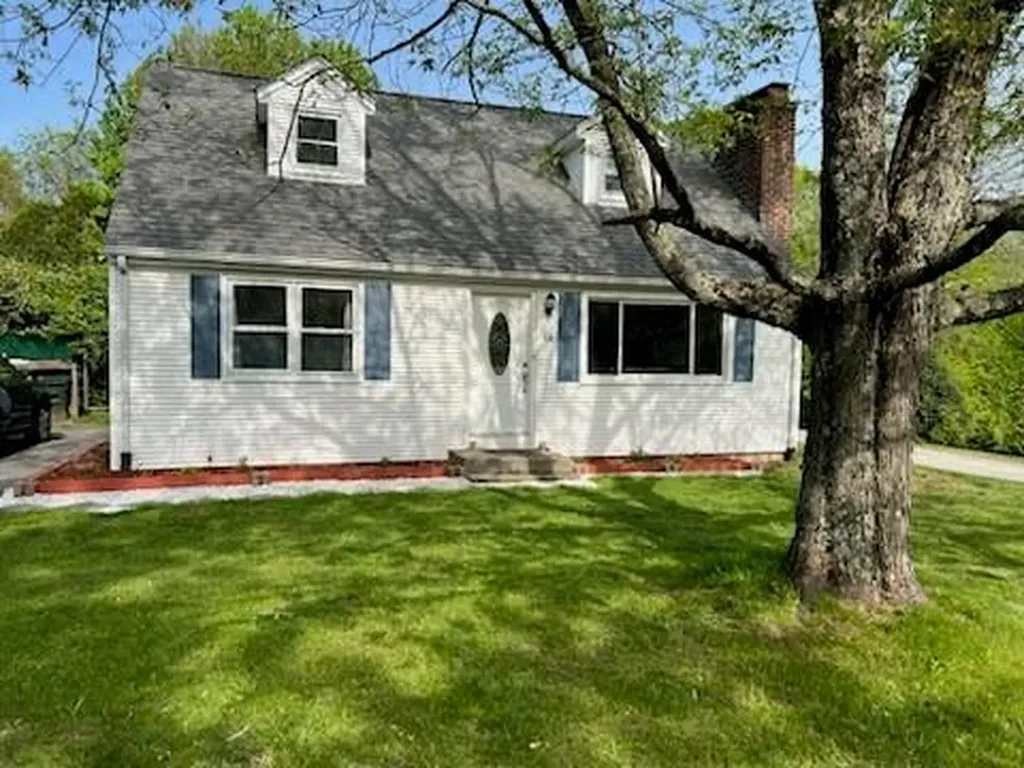 68 North Road Burrillville RI 02859