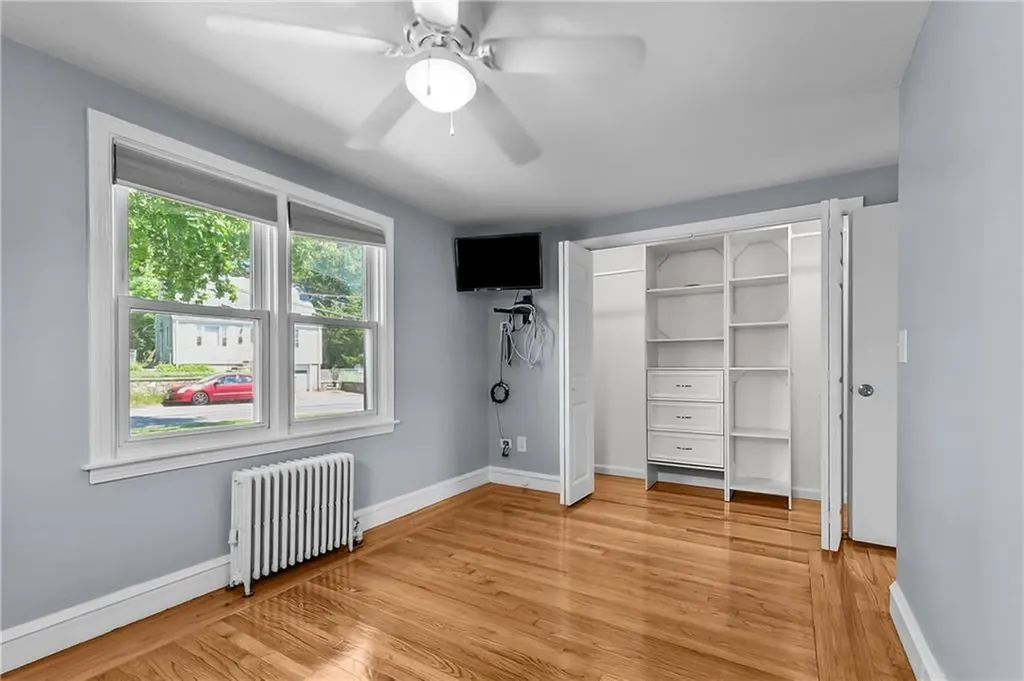 50 Earl Street West Warwick RI 02893