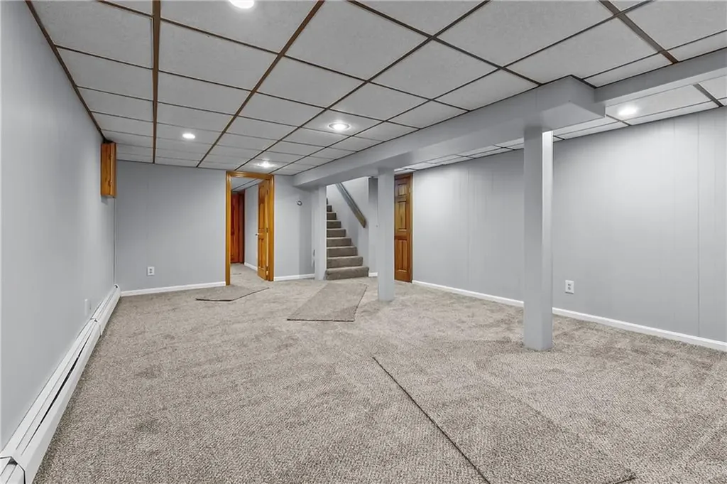 50 Earl Street West Warwick RI 02893