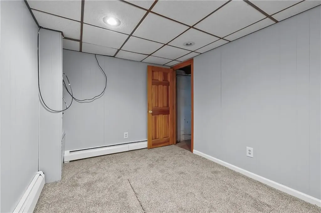 50 Earl Street West Warwick RI 02893