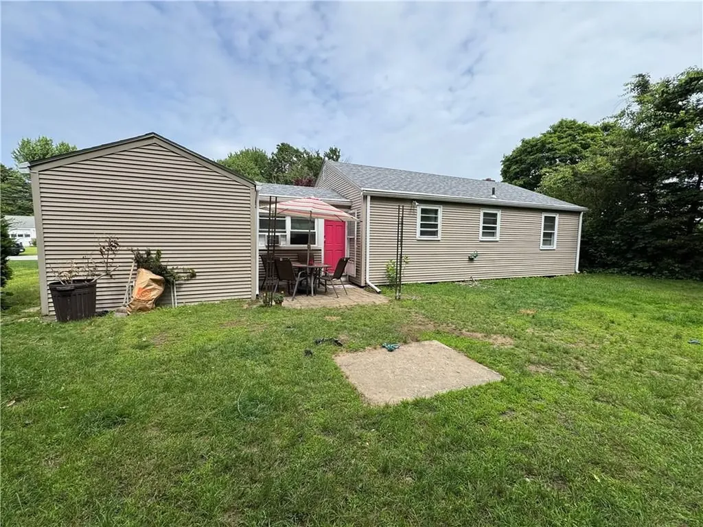 111 Missouri Drive Warwick RI 02886
