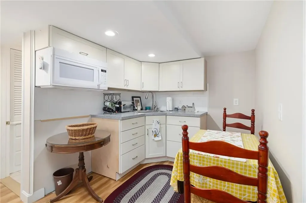 1 Adelaide Avenue Bristol RI 02809