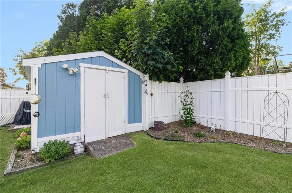 1 Adelaide Avenue Bristol RI 02809