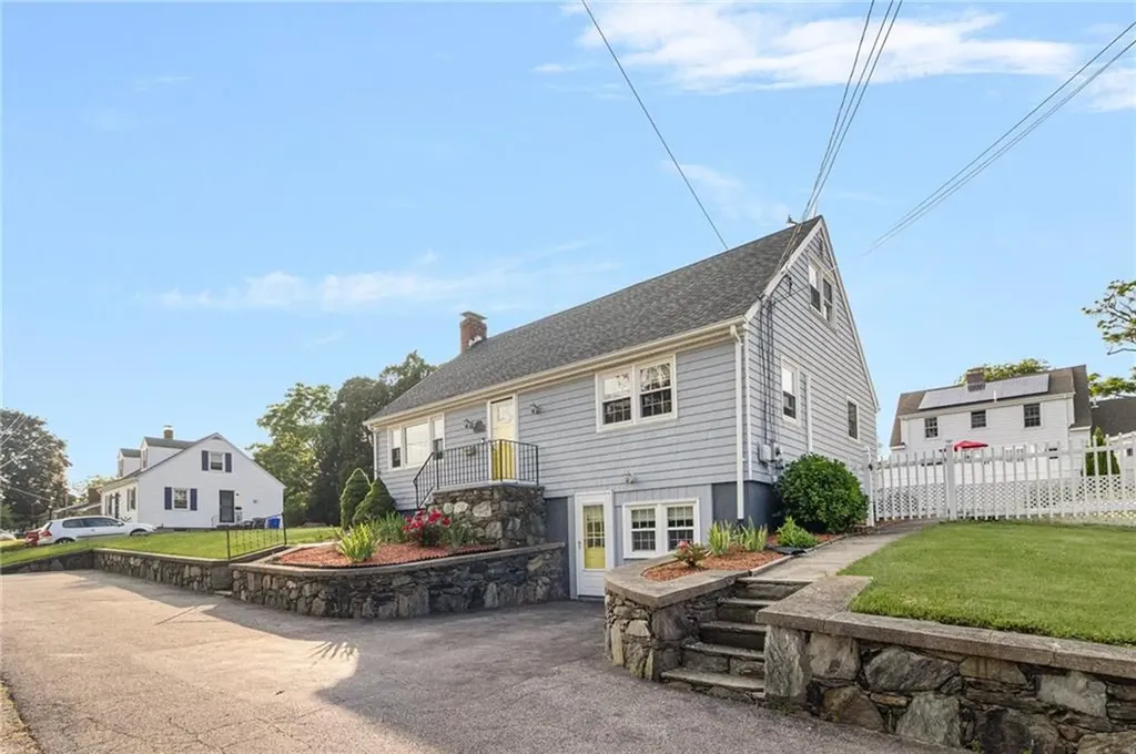 1 Adelaide Avenue Bristol RI 02809