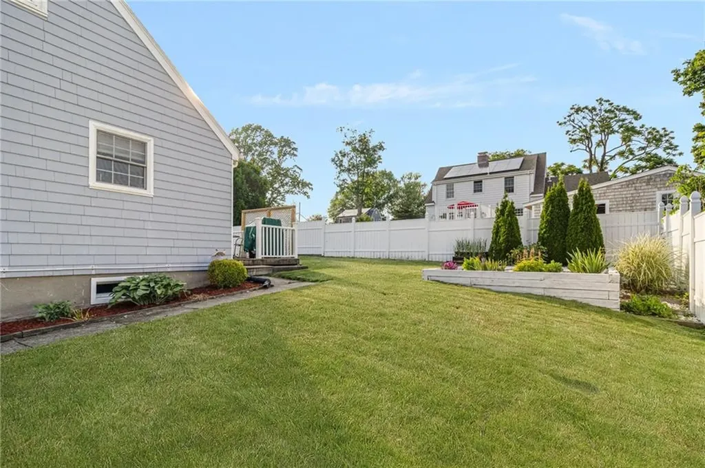 1 Adelaide Avenue Bristol RI 02809