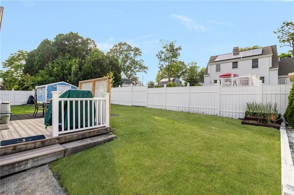 1 Adelaide Avenue Bristol RI 02809