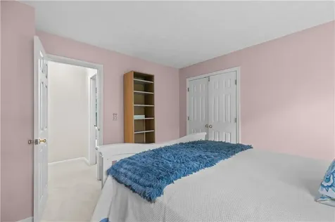 48 Fieldstone Lane North Kingstown RI 02874