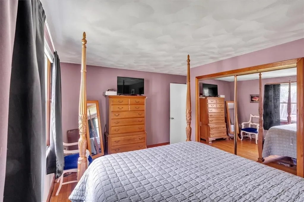 72 Saxony Avenue Tiverton RI 02878