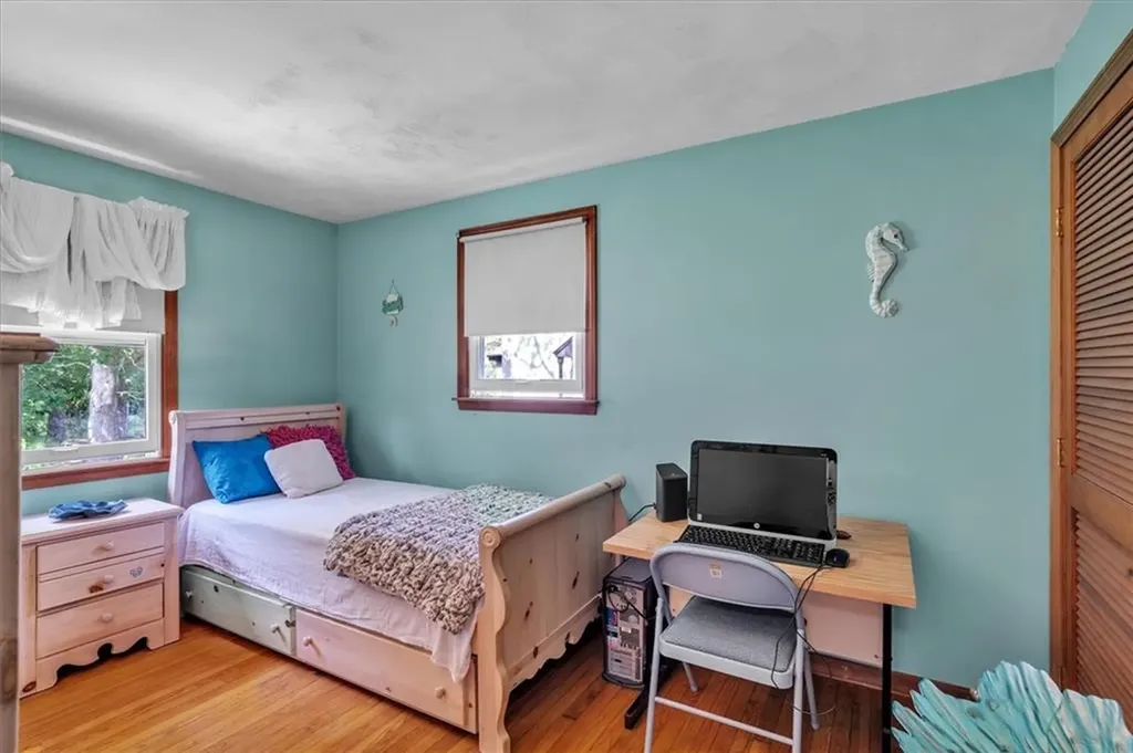 72 Saxony Avenue Tiverton RI 02878