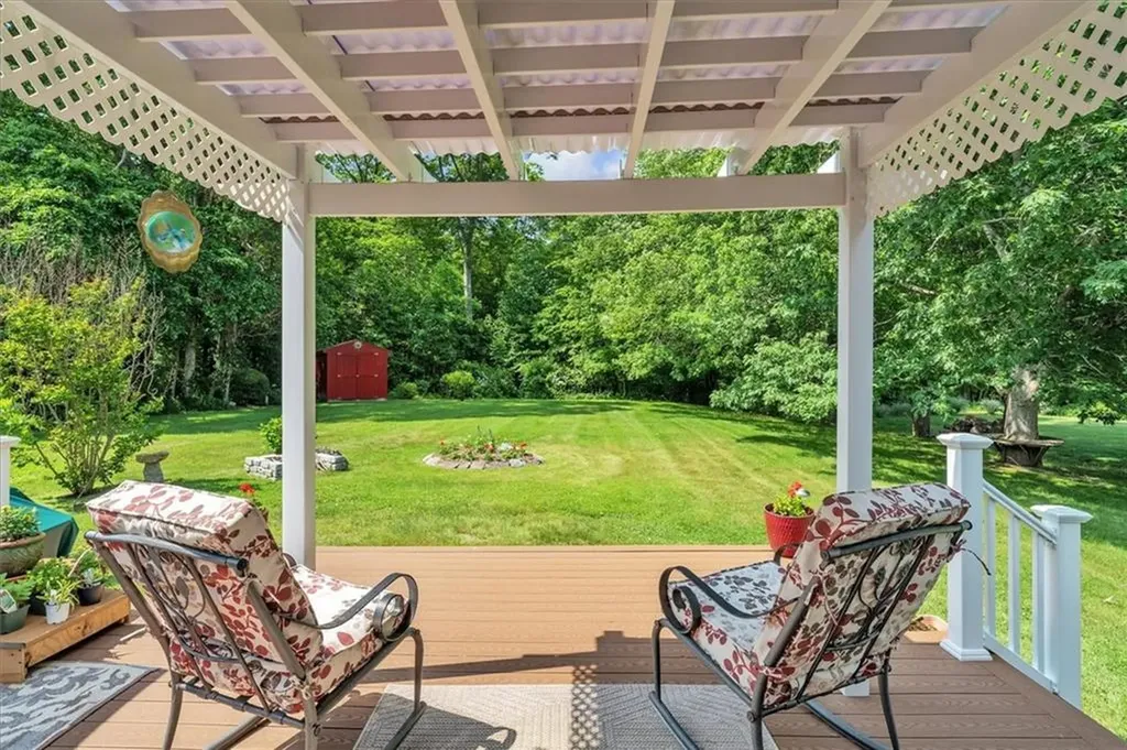 72 Saxony Avenue Tiverton RI 02878