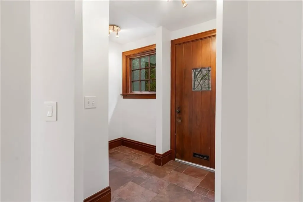87 Blackstone Boulevard Providence RI 02906