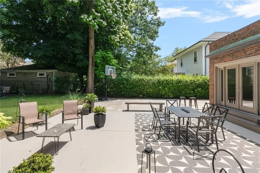 87 Blackstone Boulevard Providence RI 02906