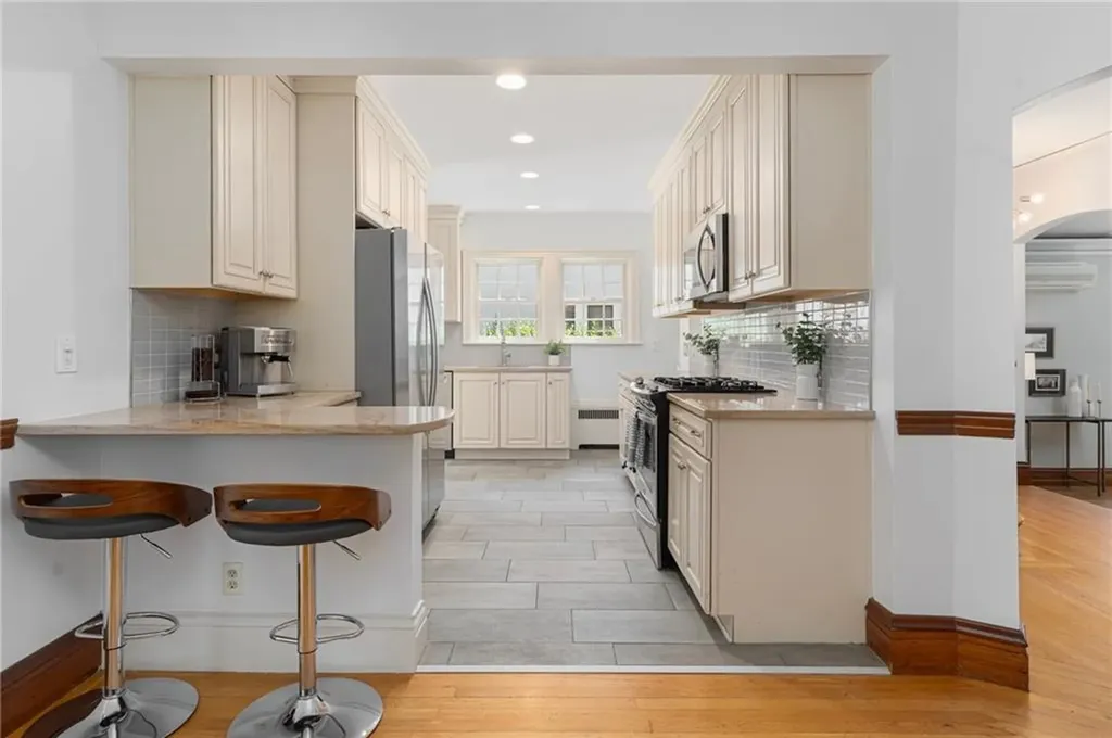 87 Blackstone Boulevard Providence RI 02906