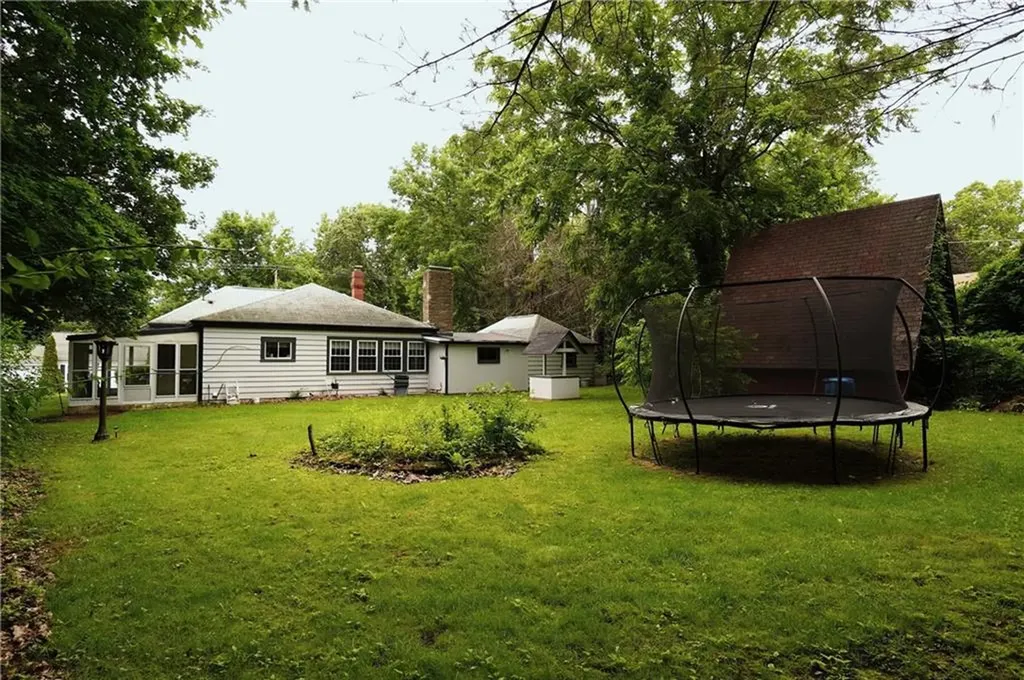 318 Saint Paul Street North Smithfield RI 02896