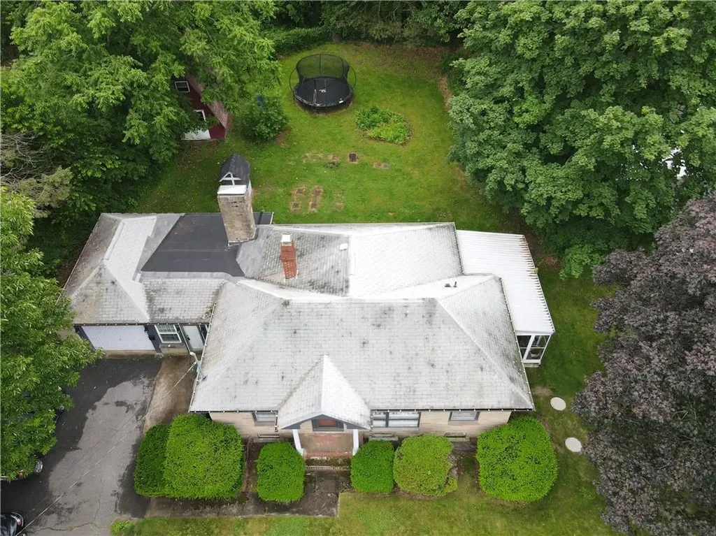 318 Saint Paul Street North Smithfield RI 02896