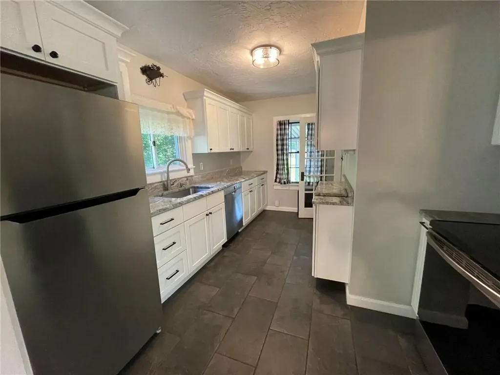 318 Saint Paul Street North Smithfield RI 02896