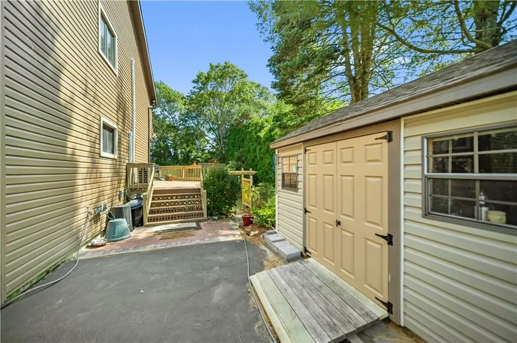 25 Cosmo Street Westerly RI 02891