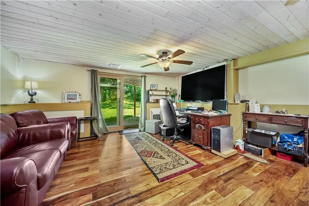 25 Cosmo Street Westerly RI 02891