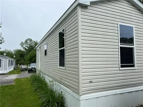 824 Forest Park Avenue Middletown RI 02842