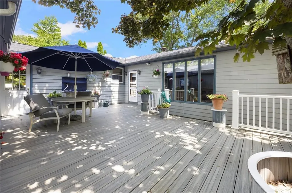 6 Lachance Avenue Warwick RI 02889