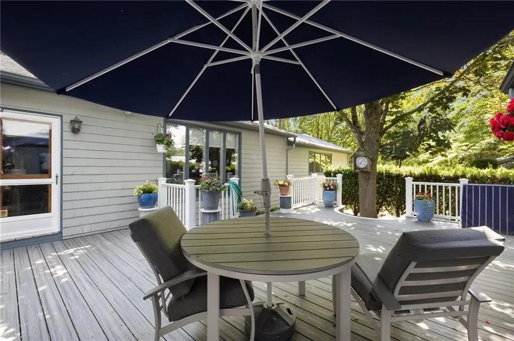 6 Lachance Avenue Warwick RI 02889