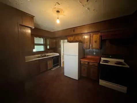 1002 Charles Street North Providence RI 02904