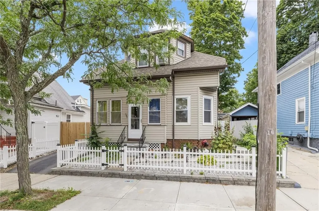 155 Early Street Providence RI 02907